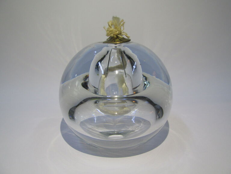 szklana-swieca-naftowa-stan-nie-wymaga-renowacji