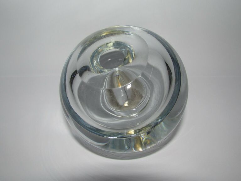 szklana-swieca-naftowa-stan-nie-wymaga-renowacji