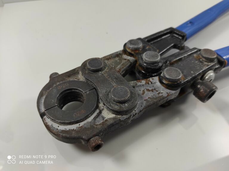 zaciskarka-do-rur-pex-dexter-stan-uzywany