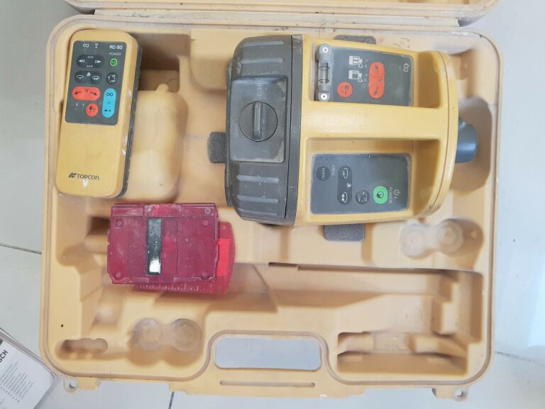 NIWELATOR TOPCON RL-VH3D