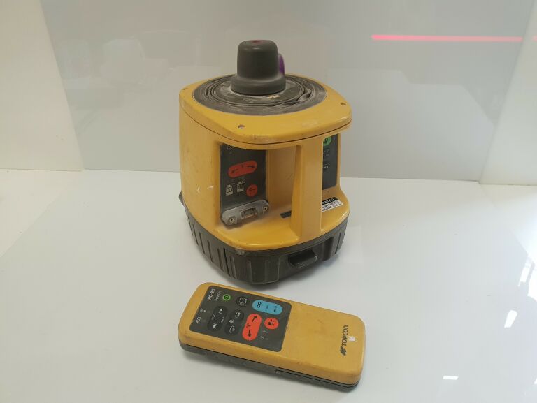 NIWELATOR TOPCON RL-VH3D