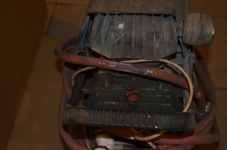 kompresor-50-topex-pojemnosc-zbiornika-50