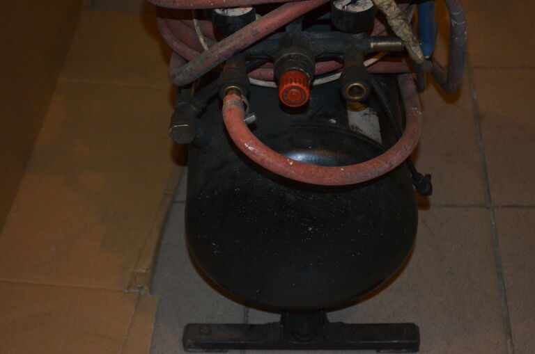 kompresor-50-topex-wydajnosc-efektywna-20