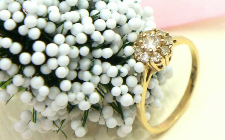 piekny-zloty-pierscionek-585-228g-r15-material-15835-2