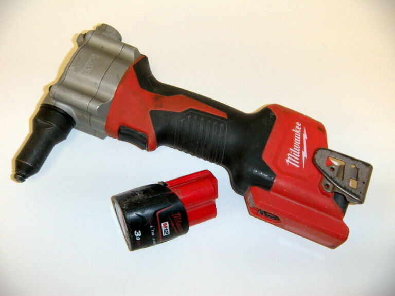 NITOWNICA ELEKTRYCZNA MILWAUKEE M12 BPRT