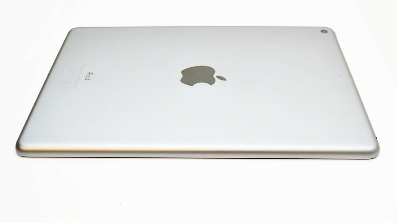 tablet-ipad-5-gen-mp2f2fda-a1822-ba-product-id-e3581b0f-a75c-490d-8475-422049426bbd