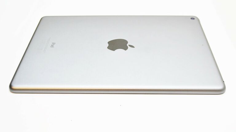 tablet-ipad-5-gen-mp2f2fda-a1822-ba-product-id-e3581b0f-a75c-490d-8475-422049426bbd