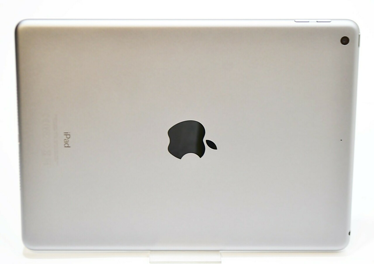 tablet-ipad-5-gen-mp2f2fda-a1822-ba-przekatna-ekranu-97