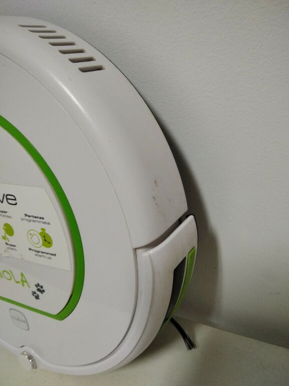 ODKURZACZ AUTOMATYCZNY ARIETE BRICIOLA 2711