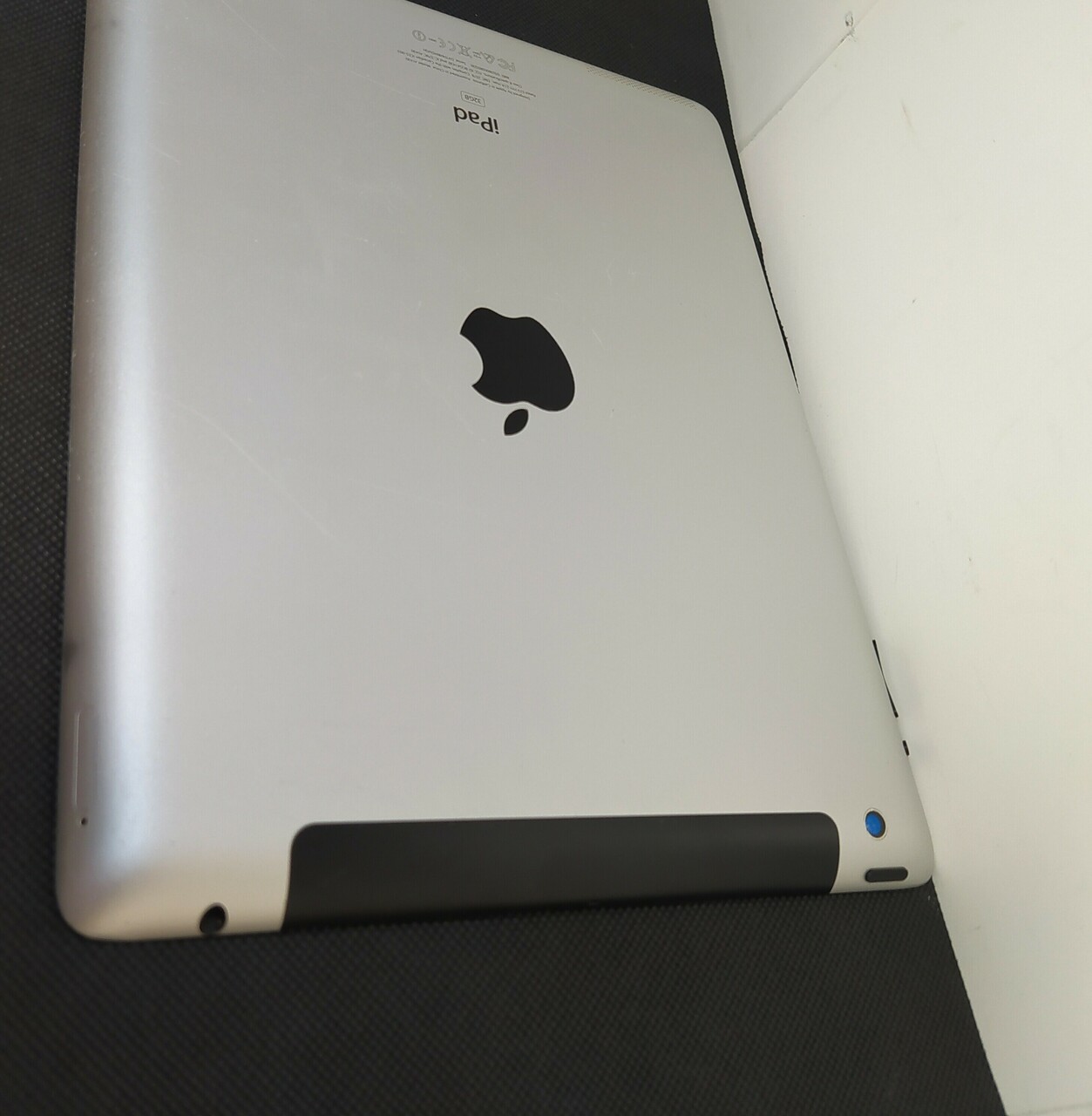 tablet-ipad-apple-32-gb-4g-lte-a1430-md367pla-przekatna-ekranu-97