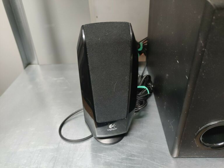 GŁOŚNIKI LOGITECH 2.1 S-220