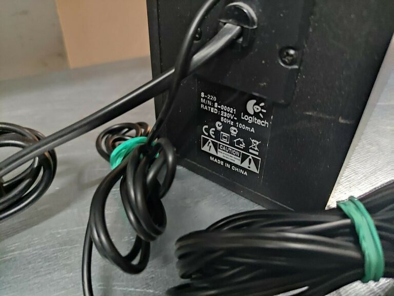 GŁOŚNIKI LOGITECH 2.1 S-220