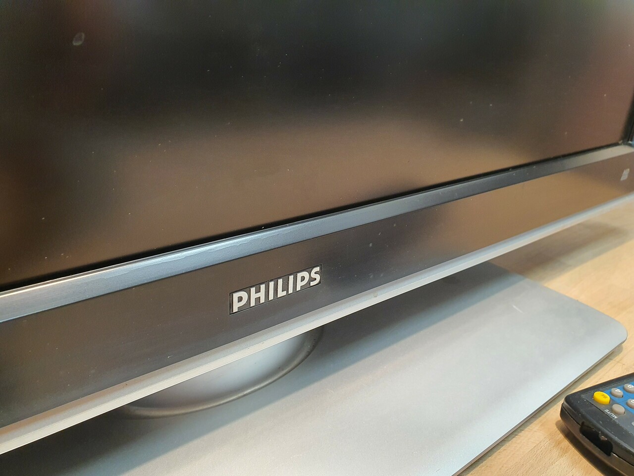 telewizor-philips-lc320w01-polecam-marka-philips