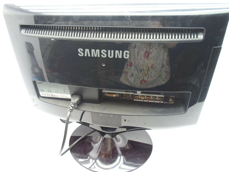 SAMSUNG SYNCMASTER T200HD 20 CALI