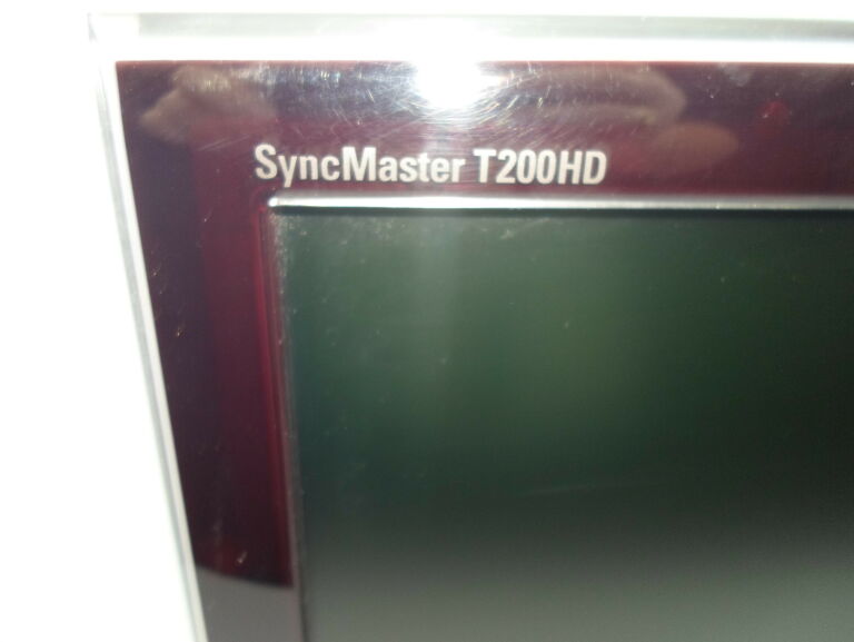 SAMSUNG SYNCMASTER T200HD 20 CALI