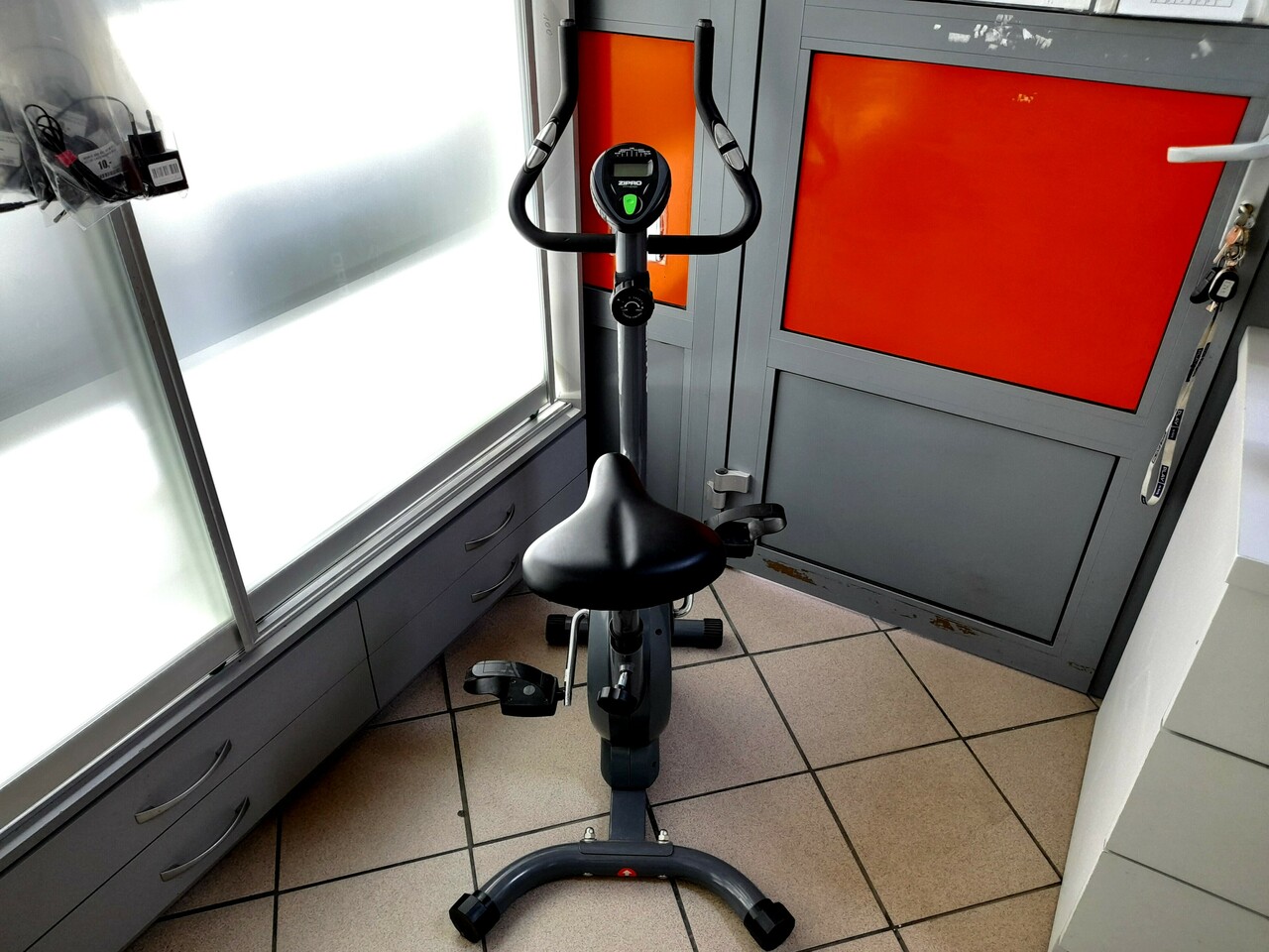 rower-stacjonarny-zipro-prime-fitness-stan-uzywany