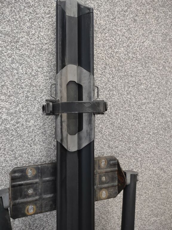 UCHWYT ROWEROWY NA DACH HAKR SPEED ALU HR-HV5902