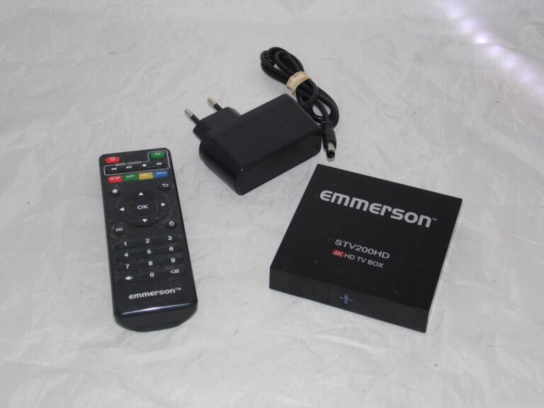 ANDROID TV BOX EMMERSON STV200HD ZASILACZ+PILOT