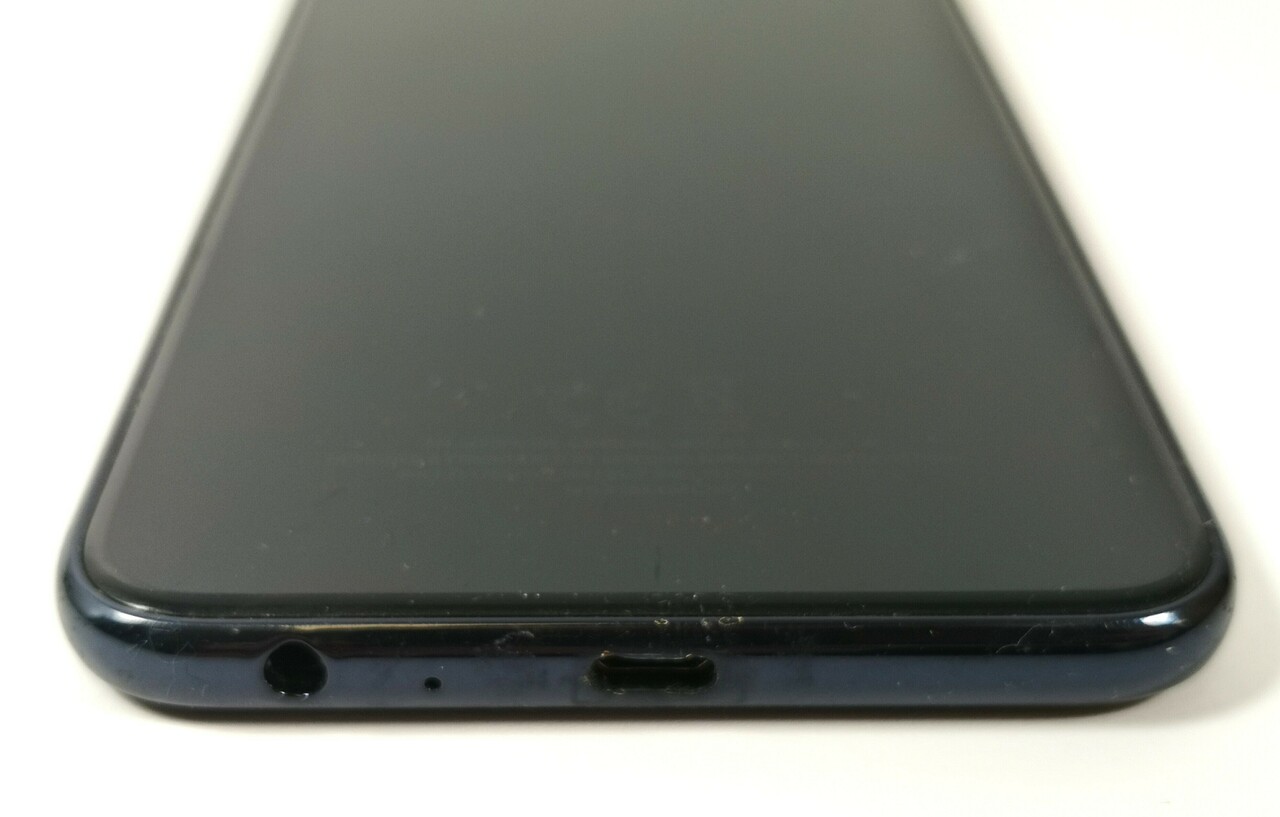 telefon-samsung-galaxy-j6-plus-pamiec-ram-3-gb