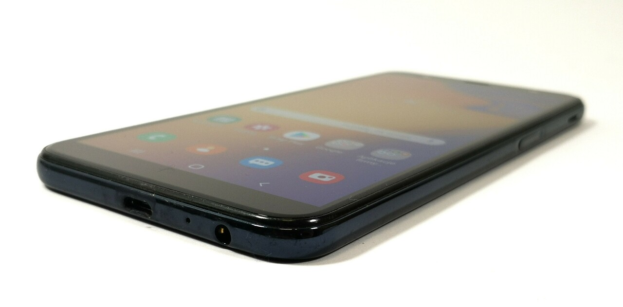 telefon-samsung-galaxy-j6-plus-wbudowana-pamiec-32-gb