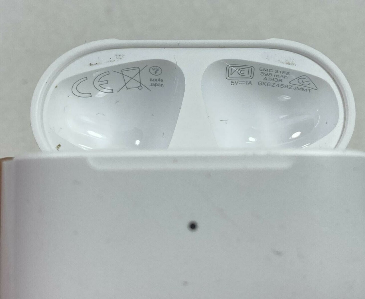 sluchawki-apple-airpods-2-a1938-kolor-dominujacy-bialy