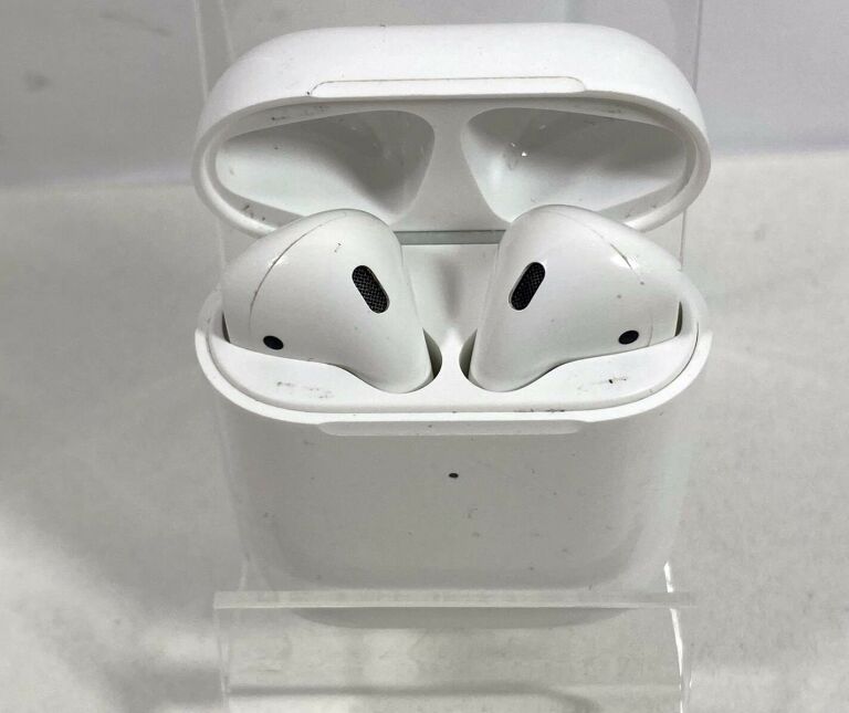 sluchawki-apple-airpods-2-a1938-stan-uzywany