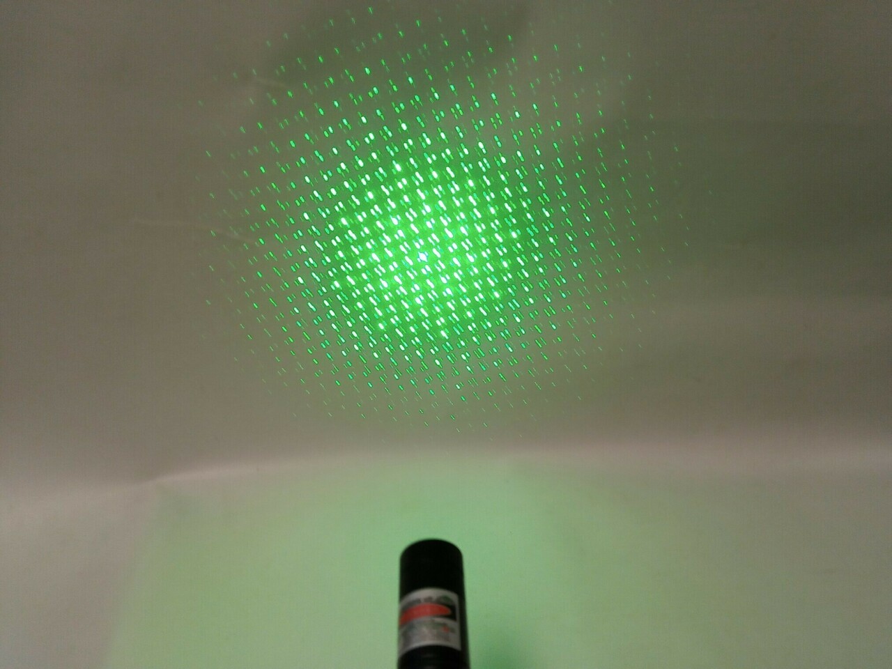 laser-wskaznik-laserowy-zielony-30000mw-80km-kod-producenta-123