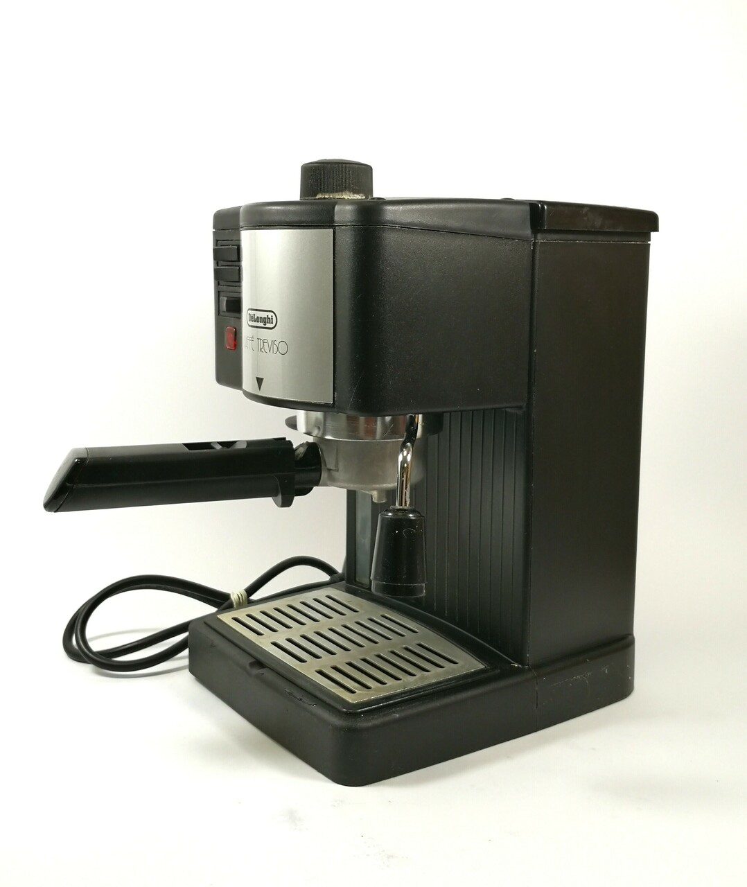 expres-delonghi-caffe-treviso-model-bar-14