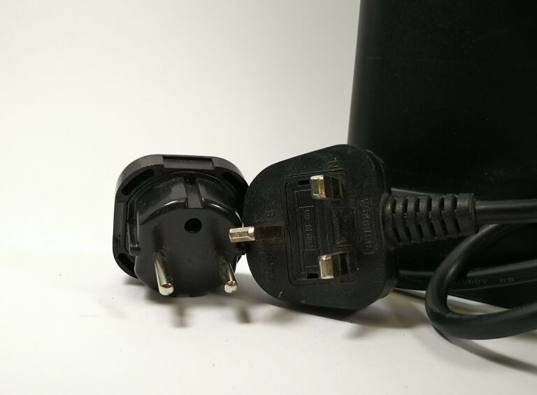 expres-delonghi-caffe-treviso-kolor-dominujacy-czarny