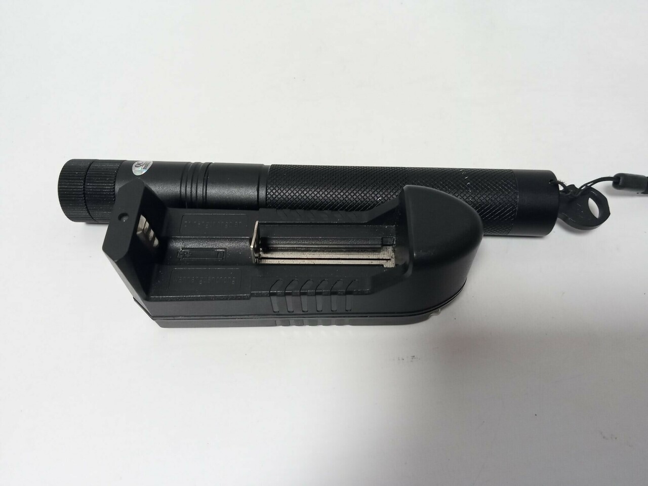 laser-wskaznik-laserowy-zielony-30000mw-80km-aleja-wolnosci-15b-czestochowa-sj