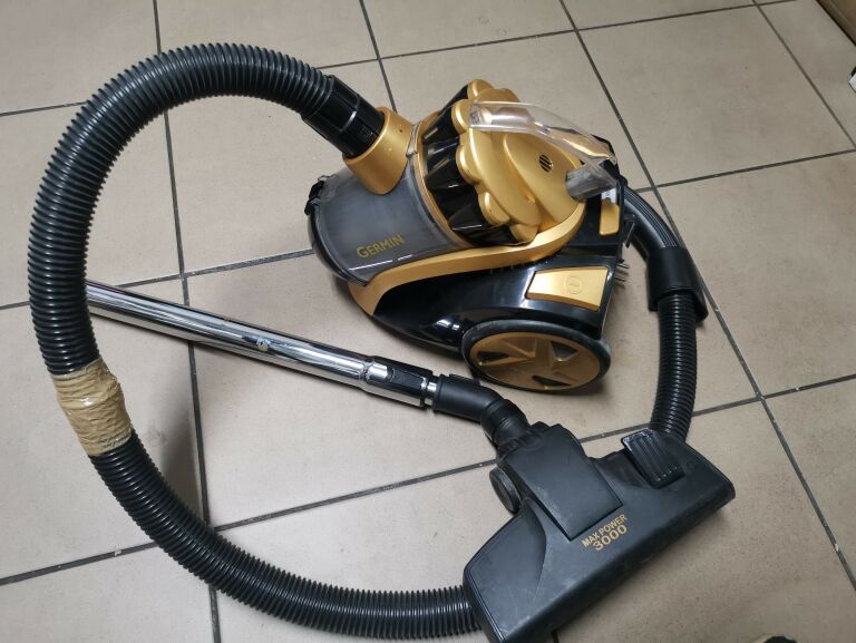 poreczny-odkurzacz-3000w-germin-polaka-2a-swietochlowice