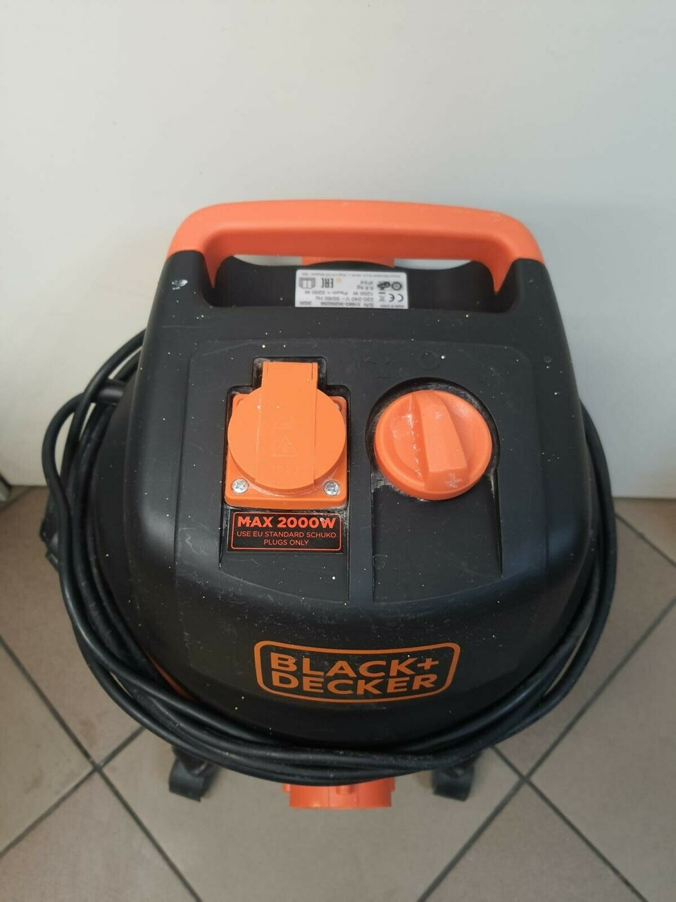 odkurzacz-przemyslowy-blackdecker-bxvc20pte-pojemnosc-zbiornika-20