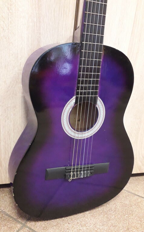 GITARA KLASYCZNA FIOLETOWA