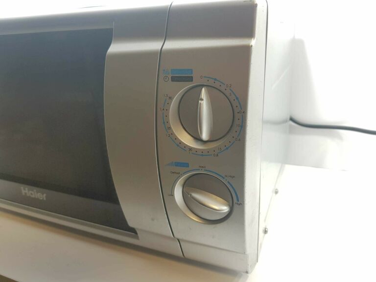 KUCHENKA MIKROFALOWA HAIER HSA-207MS 1080W
