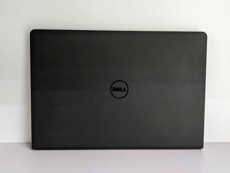 laptop-dell-inspiron-15-5100-przekatna-ekranu-156