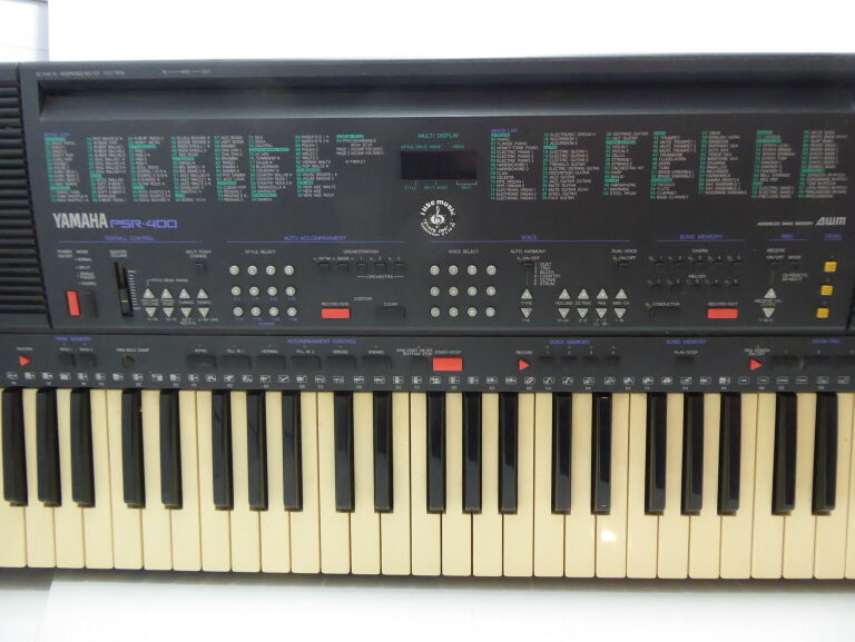 KEYBOARD YAMAHA PSR-400