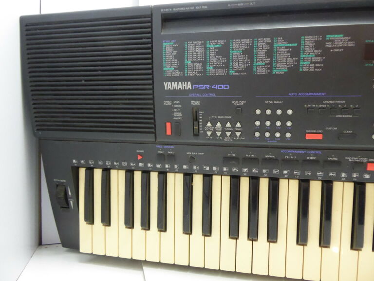 KEYBOARD YAMAHA PSR-400