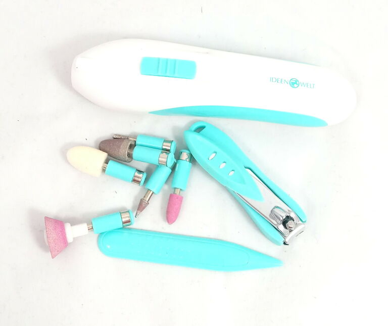 ZESTAW DO MANICURE I PEDICURE IDEEN WELT ROSSMAN
