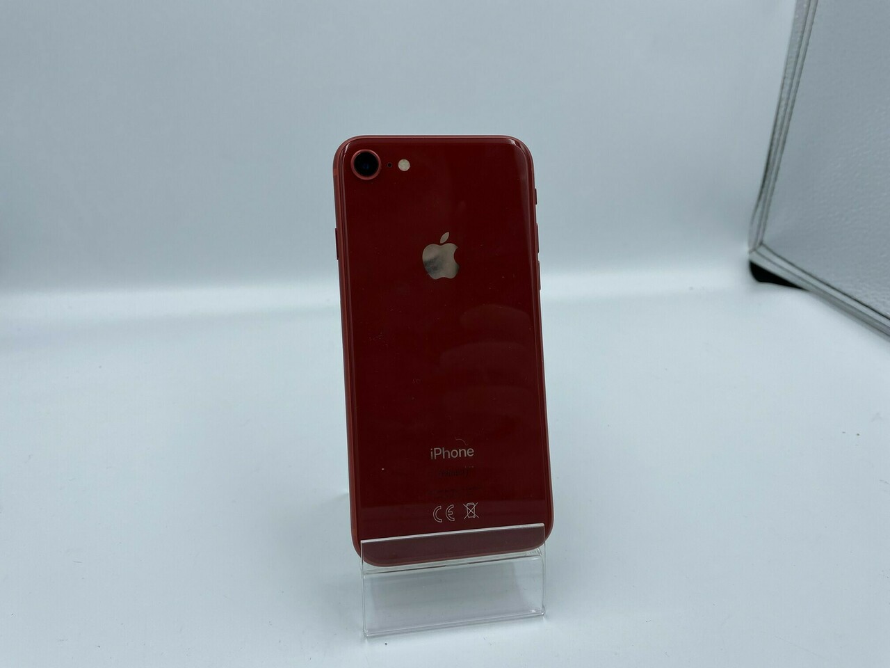 telefon-iphone-8-czerwony-64gb-stan-uzywany