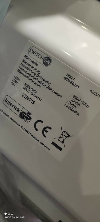 KUCHENKA MIKROFALOWA SWITCH ON MW-E0201