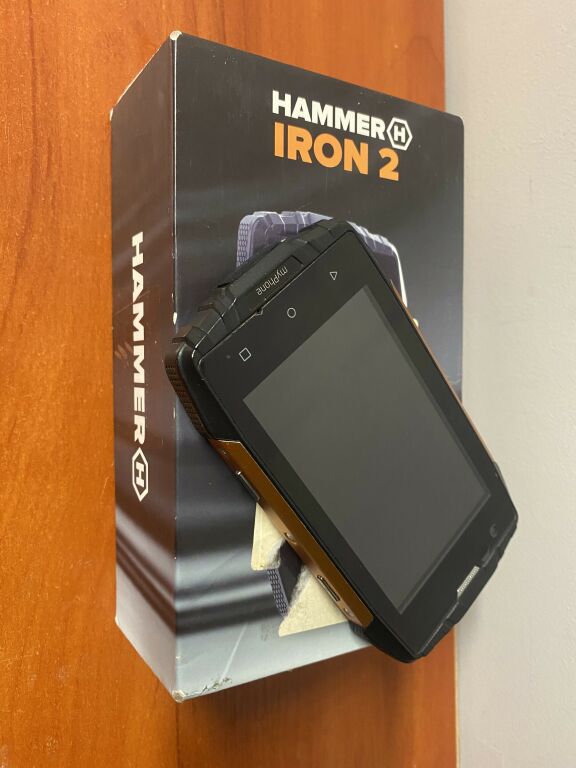 TELEFON HAMMER IRON 2