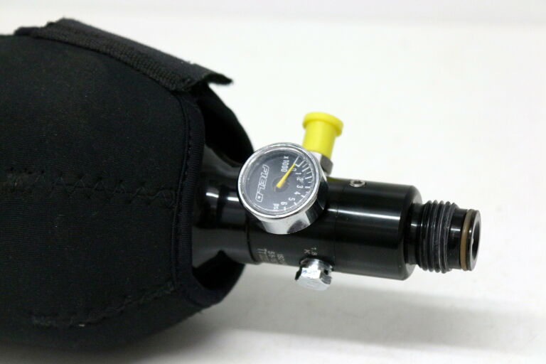 butla-paintball-hp-08l-48ci-3000psi-field-etui-model-3000psi