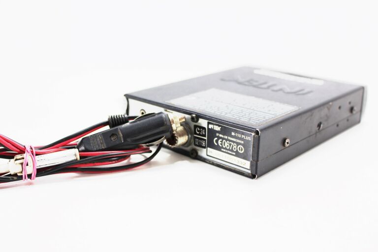 CB RADIO INTEK M-110 PLUS + GRUSZKA INTEK