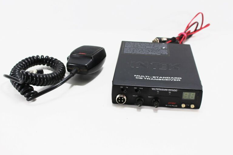 CB RADIO INTEK M-110 PLUS + GRUSZKA INTEK