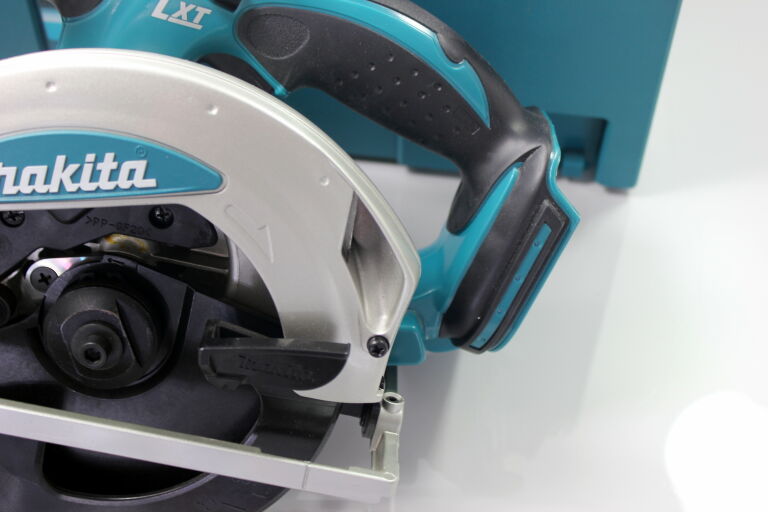 makita-dss610z-pila-tarczowa-walizka-srednica-otworu-pily-165