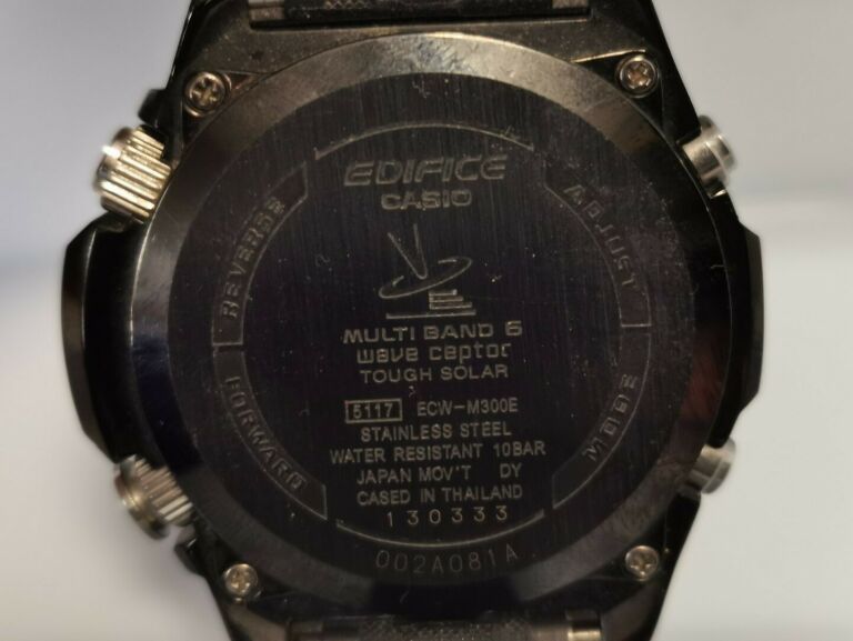 ZEGAREK CASIO EDIFICE MULTIBAND 6 ECW-M300E