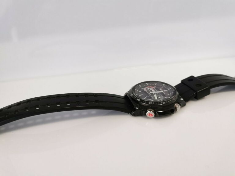 ZEGAREK CASIO EDIFICE MULTIBAND 6 ECW-M300E