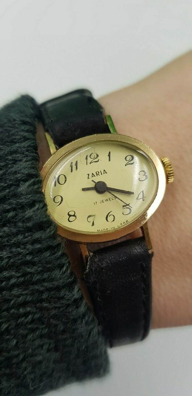 zaria17-jewels-made-in-ussr-975243-nakrecany-ksztalt-koperty-owalna