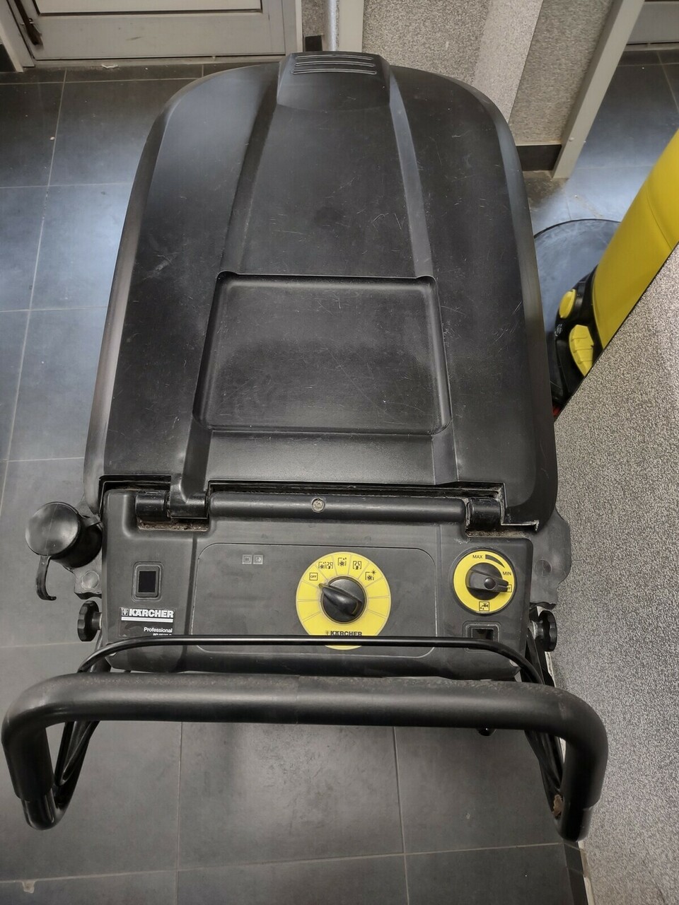 szorowarka-karcher-bd-5540-c-okazja-marka-karcher