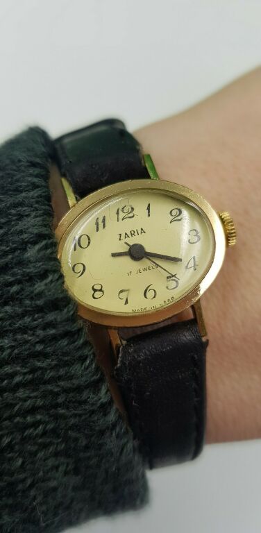 zaria17-jewels-made-in-ussr-975243-nakrecany-ksztalt-koperty-owalna